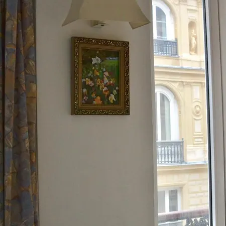 Szálloda Royal Bergere 3*