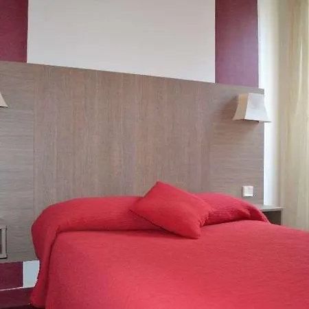 Otel Royal Bergere 3*