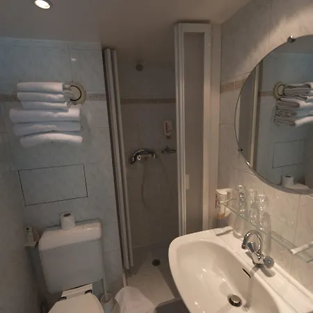 Hotel Royal Bergère 3*