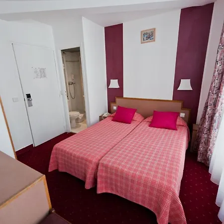 Hotel Royal Bergere 3*